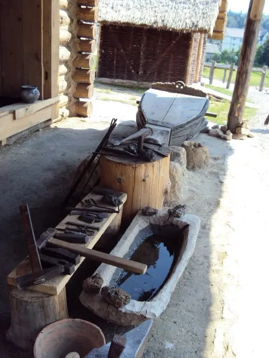 Osada Średniowieczna w Hucie Szklanej pod Świętym Krzyżem